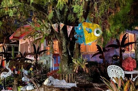 Our 10 Favorite Shops in Bradenton’s Village of the Arts.